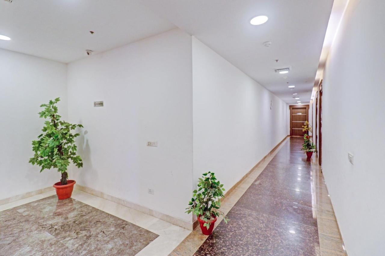 Oyo Townhouse 484 Sanskriti Hotel Delhi  Luaran gambar